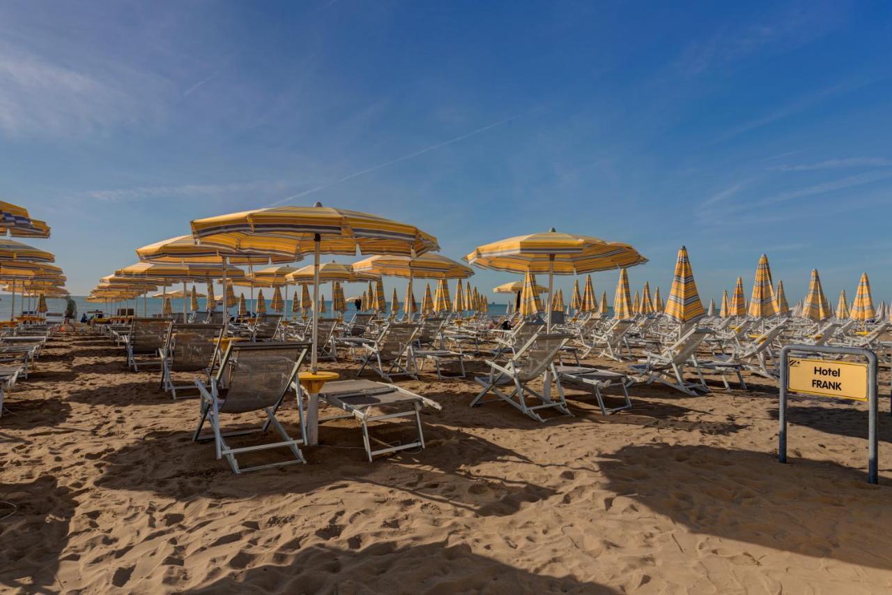 Hotel Frank Lido di Jesolo Bagian luar foto